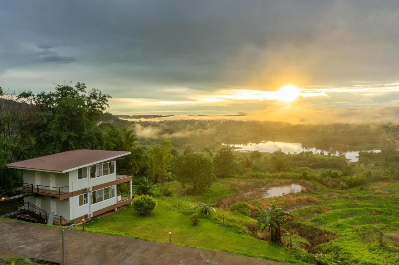 The Private 2 @ Khao Kho Hotel Exterior photo